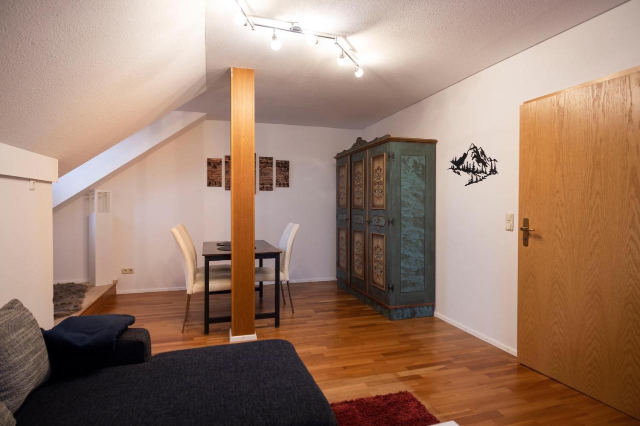 Ferienwohnung Am Riedfeld 제펠트 외부 사진