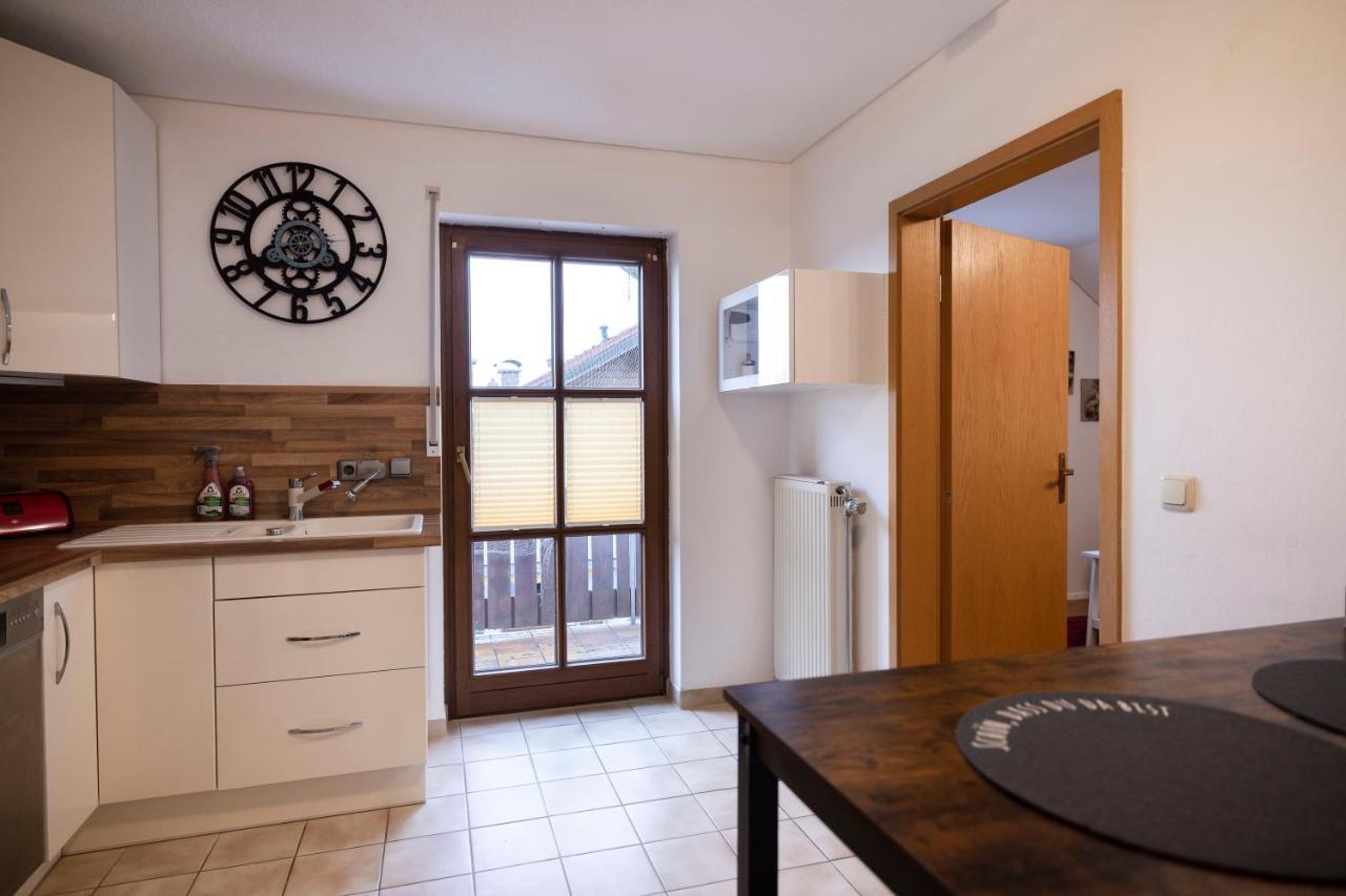 Ferienwohnung Am Riedfeld 제펠트 외부 사진