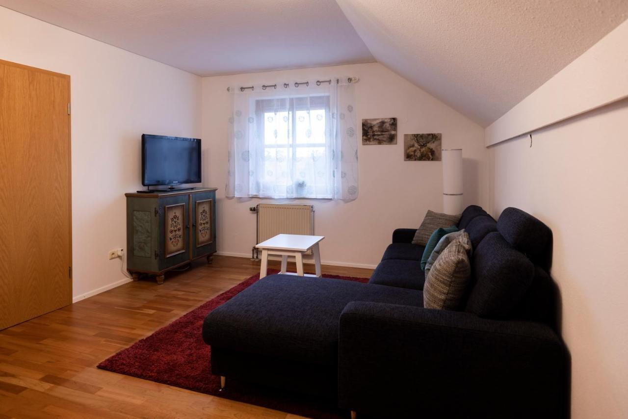 Ferienwohnung Am Riedfeld 제펠트 외부 사진
